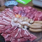 マルキュウ - 豚バラ、カルビ、牛ホルモン、牛上タン、ウインナー！