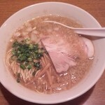 背脂煮干しそば　晴 - 