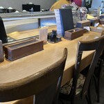 牛かつ いち華 - 店内