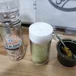 久万や - ヒマラヤピンクソルト、抹茶塩、柚子胡椒