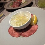 292995371 - 