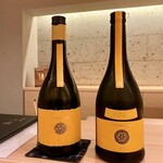 豪龍久保 - 新政 タンジェリン 福ノ華 2023 直汲み（左） レギュラー（右）