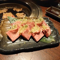 肉匠 牛虎 西中島店 - 