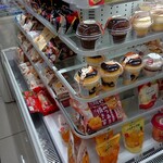 ファミリーマート - 料理写真:デザートコーナー