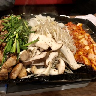 韓国家庭料理・焼肉 おしお_0