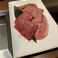 焼肉うしごろ 表参道店 - 