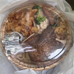 ほっかほっか亭 - 料理写真:リュウジのおつまみトリオバズベントウ