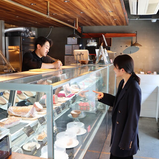 テイクアウトは水木も営業！贅沢な逸品をご自宅や手土産に。