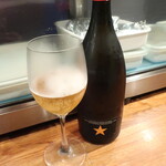 スペインバル Zion - イネディット・ダム「世界で最も多くの賞に輝くシェフ、フェラン・アドリアとダム社のビールマイスターが生んだ麦芽＆小麦の独創的なビール」※ラベル表記通り