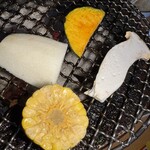 炭火焼肉 ひびの亭 - 