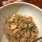 Tachikawa NIKUAZABU - ガーリックライス大　660円。