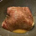 Tachikawa NIKUAZABU - サーロイン焼きすき（1切）660円。