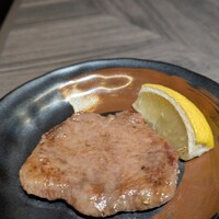 近江うし焼肉 にくTATSU 日本橋室町店 - 