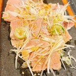 どすこい商店 ホルモン焼肉 豚星 - 