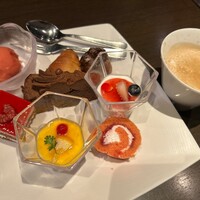 リュクス ダイニング ハプナ - 