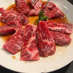 炭火焼き肉 一億兆 - 