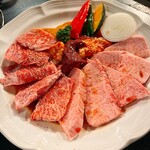 炭火焼き肉 一億兆 - 