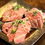 炭火焼肉 ホルモン にく式 - 