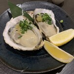魚介料理 海 - 生牡蠣