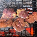 ろばたやき山ろく - レバーやハツはサッと焼いて食べる◎