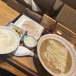 炭火焼濃厚中華そば 海富道 - 