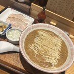 炭火焼濃厚中華そば 海富道 - 