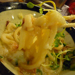 うどん 丸香 - 親子大根＆玉子を絡めて啜る