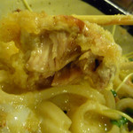 うどん 丸香 - かしわ天齧る