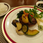 29305959 - 和風ハンバーグ。グリル野菜添え