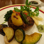 29305963 - 和風ハンバーグ（出汁の利いた醤油を付けて）