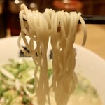 くろ・とんラーメン黒兵衛 - くろ・とんラーメン（780円）+焼き飯（550円）