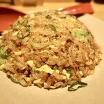 くろ・とんラーメン黒兵衛 - くろ・とんラーメン（780円）+焼き飯（550円）
