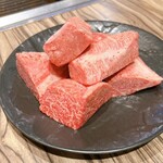 焼肉 ジャンボ 本郷店 - カイノミ