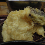 うどん 丸香 - かけ＜温＞大盛＜中＞＋野菜天盛　ズームアップ