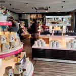 본 오오카와 카루이자와 초콜릿 팩토리 차아치스토리이토 가루이자와점 - 『BON OKAWA 경치가 아름다운 카라자와 초콜릿 공장』