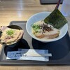 甲斐豚骨ラーメン ぶーちゃん