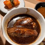 炭焼きステーキHIUCHI - 牛タンシチューさんでーす。厚みが有りましたょ〜。