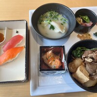 ブッフェアンドカフェ スロープサイドダイナー ザクロ - 