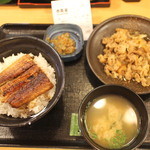 吉野家 - 料理写真:鰻丼と牛皿