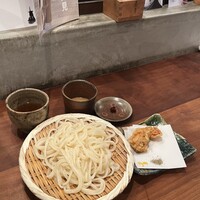 自家製粉石臼挽きうどん 青空blue 本店 - 