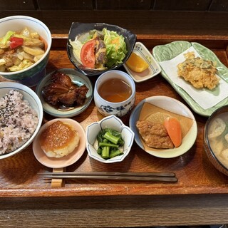 家庭料理 なづな - 料理写真:日替り御膳1,500円