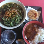 スマル亭 - ランチパクチー天そば500円選択半カレー(JAFでメンチカツ無料)(2025.3.10)