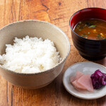 くいもの屋わん - 1105_ご飯（漬物・味噌汁付き）