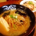 Teppen - お昼？は、豚骨キクラゲもやしラーメンとチャーシューご飯のセット(＾ｰ^)ノ替え玉を、思わず3回してしてしまう程の旨さ！(￣▽￣)