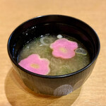 すし 堺 - お椀。花麩が素敵です。