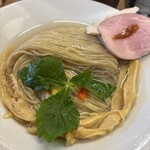 めん処 きよ洲 - キレイにたたまれた麺が美しい！