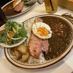 SPOON YOKOSUKA  - グリルドベーコンエッグカレー