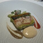 シェ・イノ - オマール海老のガトー仕立て
                                    ”コート•ドール”風