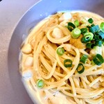 トラットリア アニモ - ◇パスタ（通常100ｇ）／小柱と練りウニのクリーム　