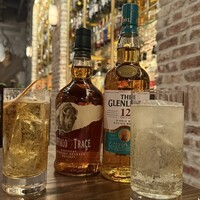 TOKYO Whisky Library - 